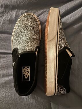 Vans Black Slip-On Sneakers with White Speckle